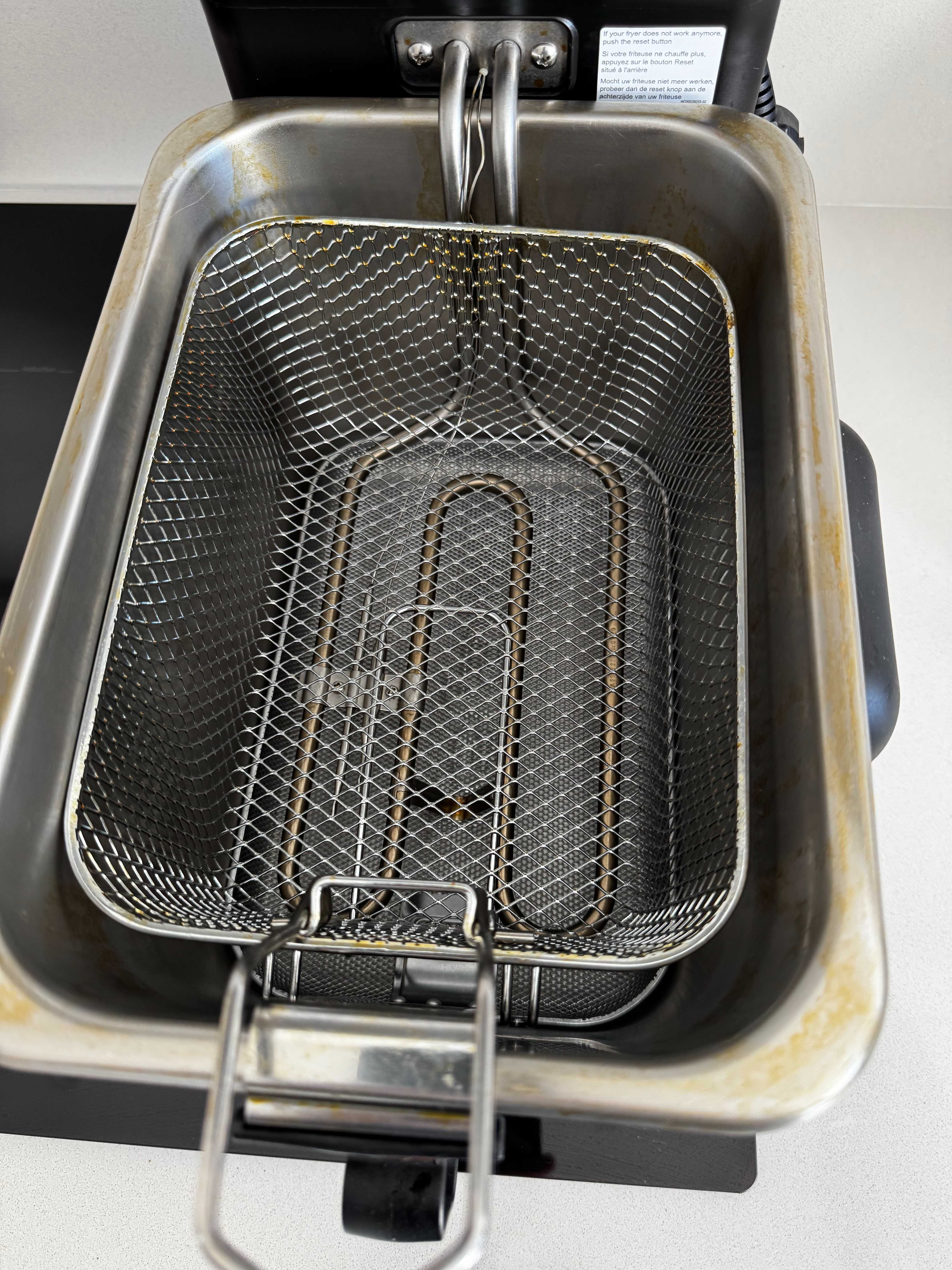 Fritadeira eletrica Tefal com pouco uso
