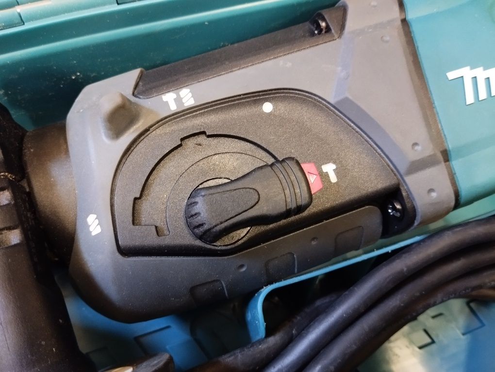 Makita młotowiertarka Hr2470 SDS plus