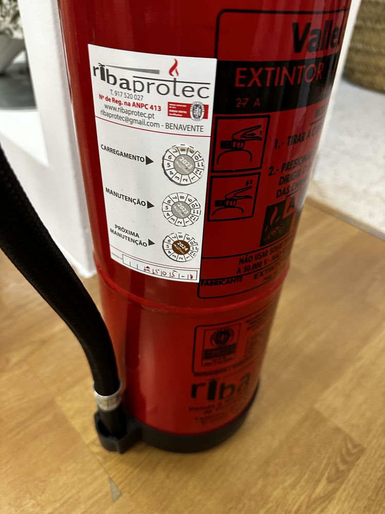 Extintores com valodade
