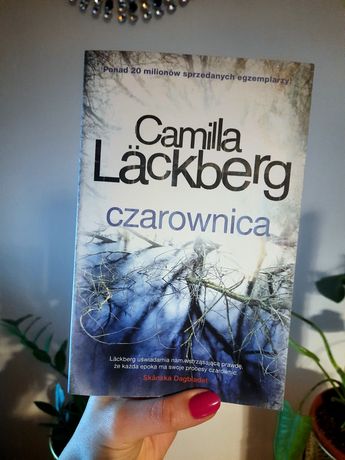 Camilla Lackberg Czarownica kryminał thriller seria Fjalbacka książka