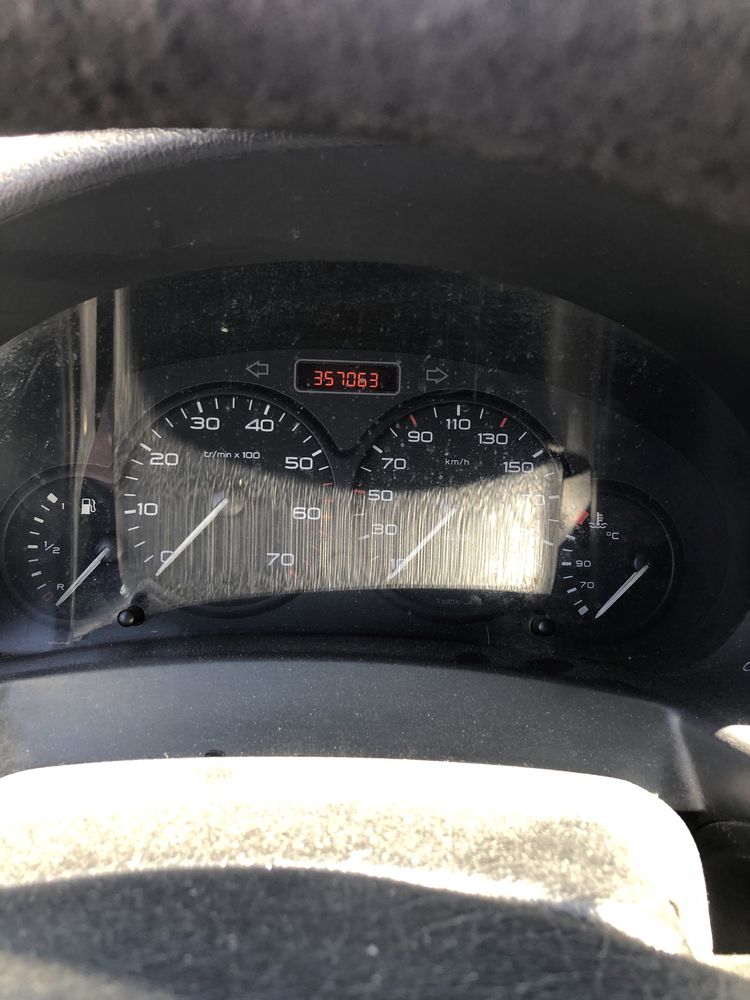 Citroen berlingo 1.6HDI como novo 1.º dono