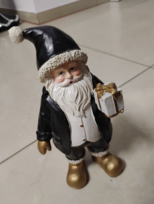 Figurka z Home You