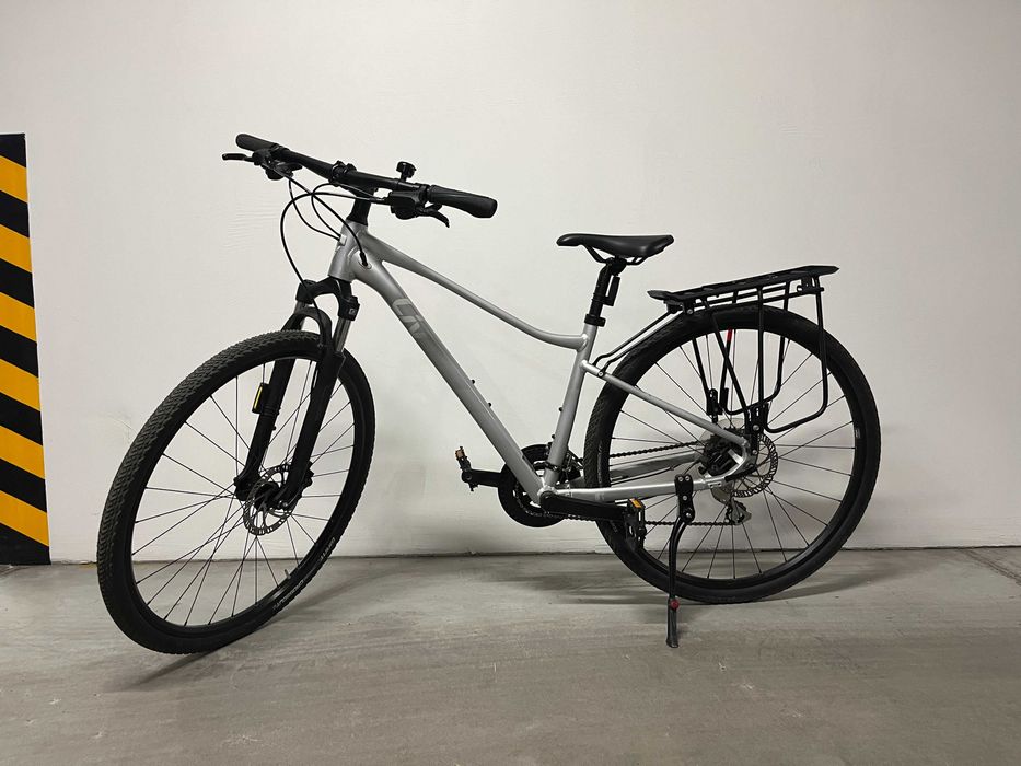 Giant Liv Rove 3 / S / Silver / 28"