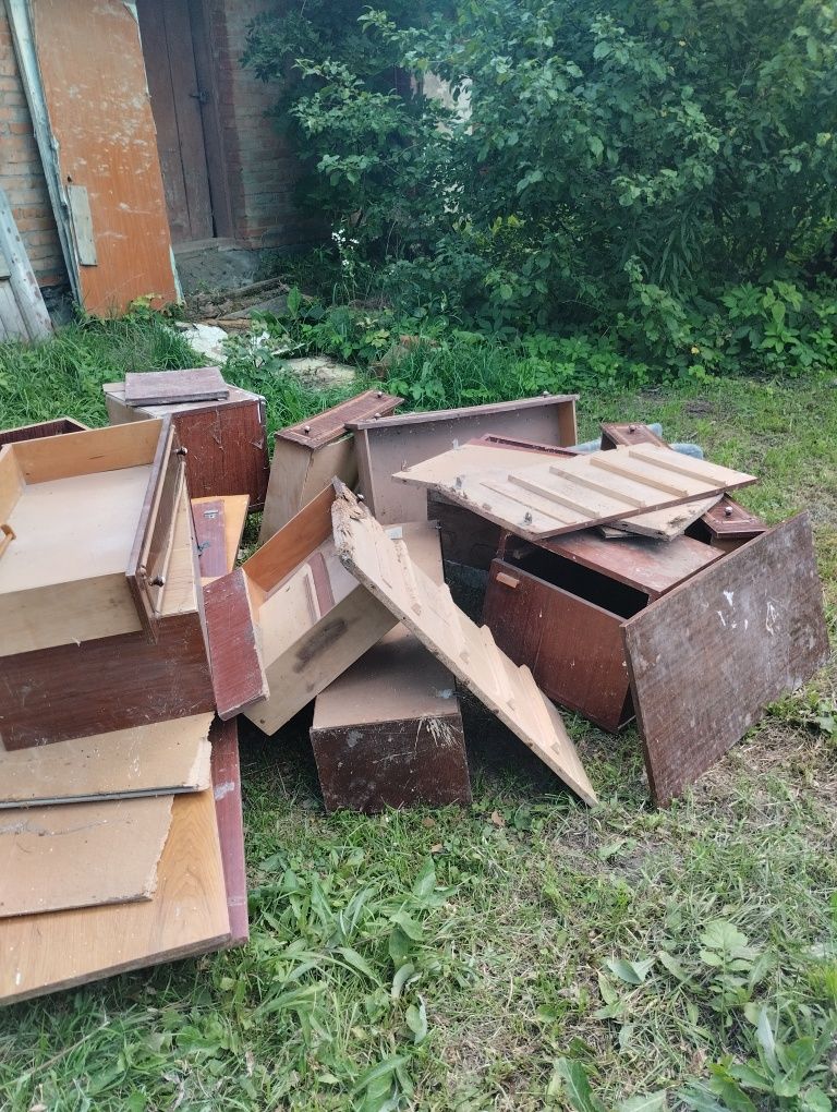 Дрова дошки дерево безкоштовно