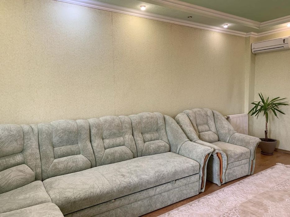 Продам 5-ти кімнатну квартиру з АО  ДНС поруч з річкою