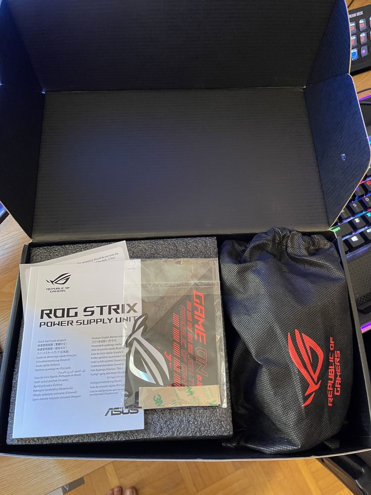 Fonte de alimentação ASUS Rog 750 watts