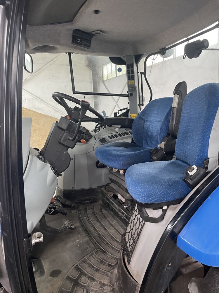 Трактор NEW HOLLAND T6050