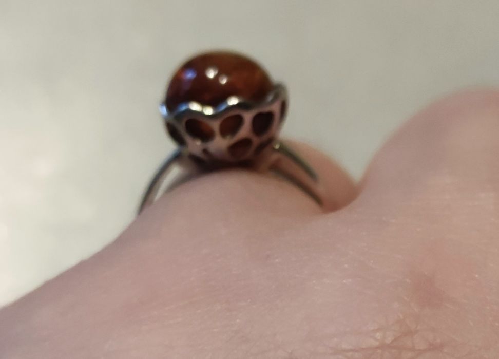 Piękny srebrny pierścionek bursztyn 12 Nowy!