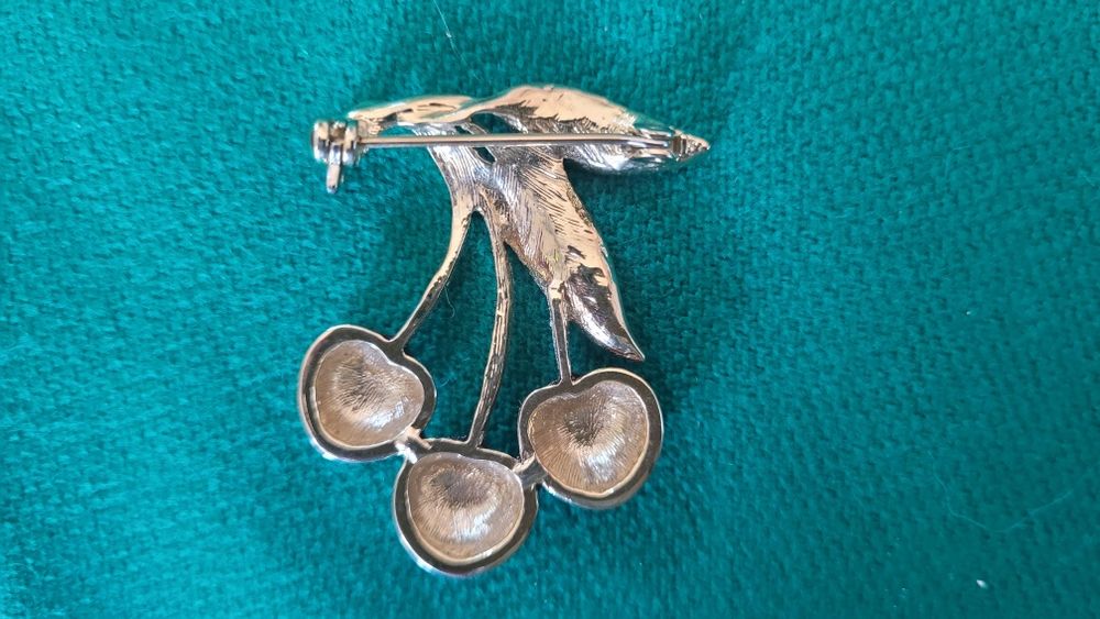 Броши вишенки эмаль, роза, карандаш