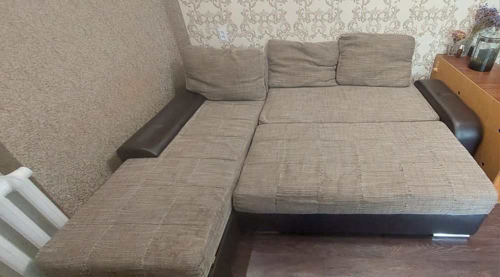 Диван кутовий розкладний