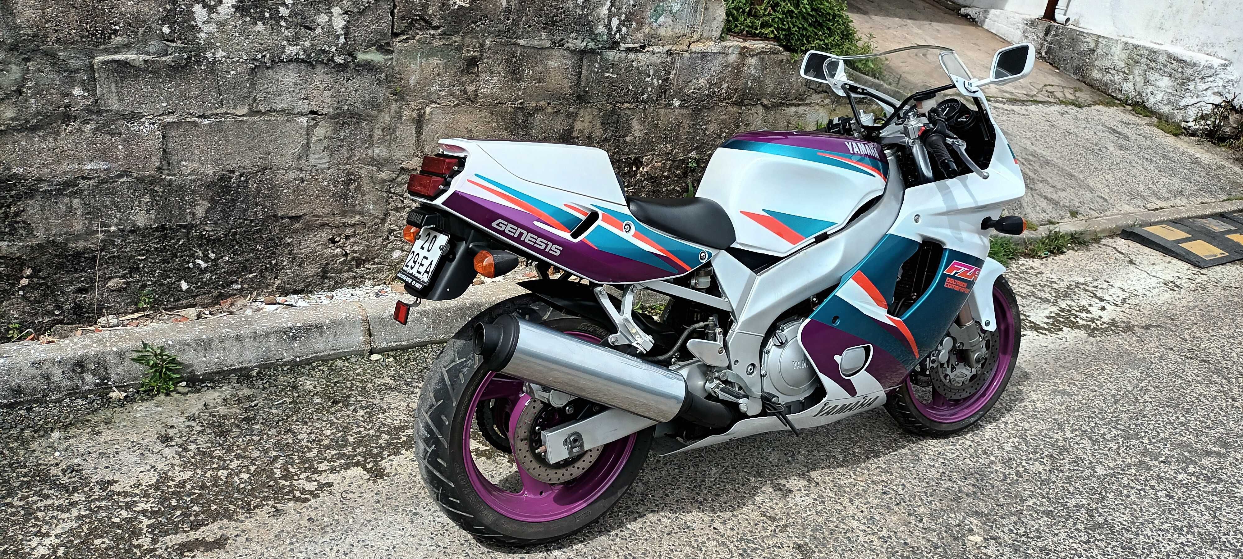 Yamaha fzr 600 deltabox