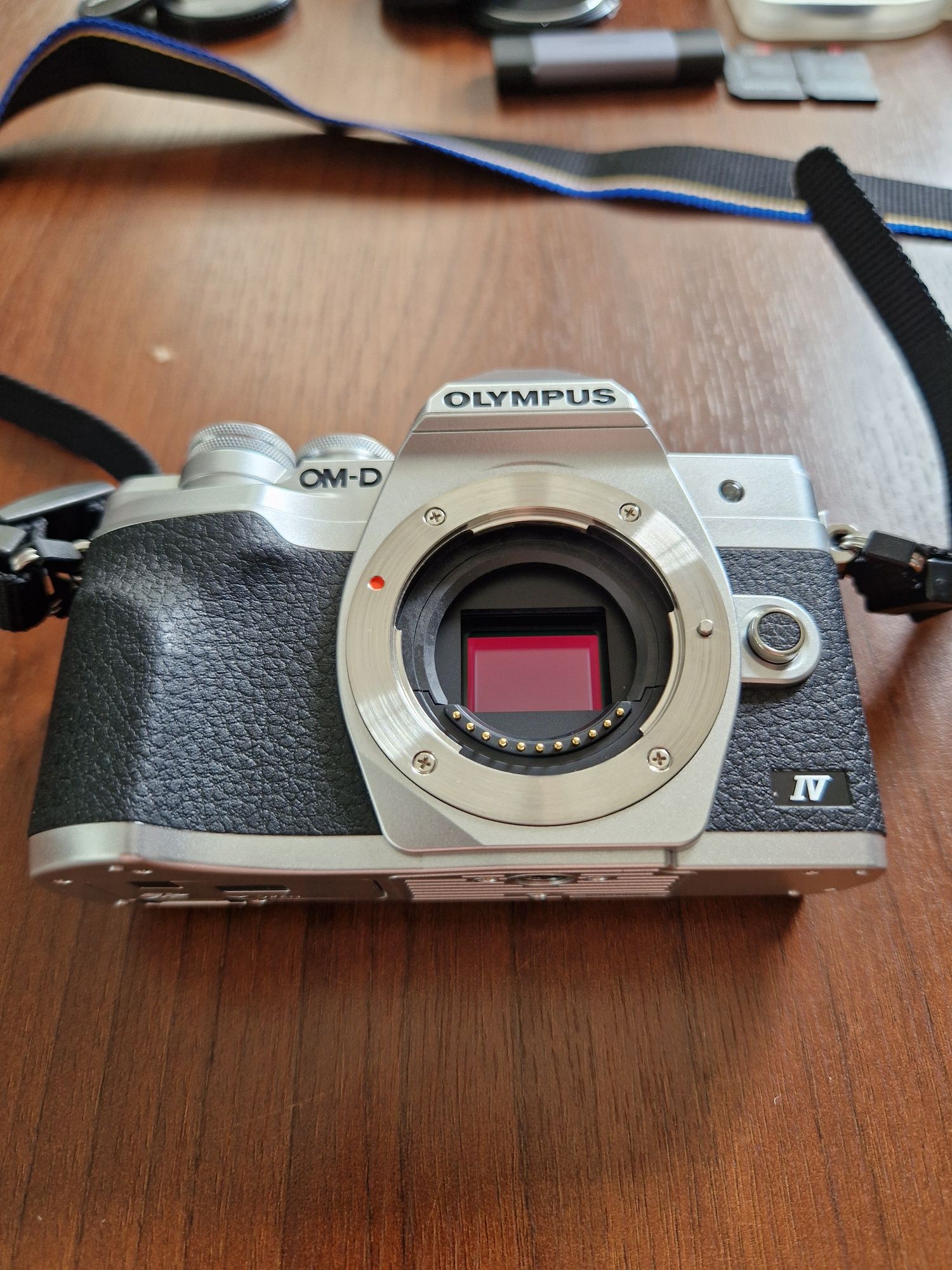 Olympus e-m10 mark IV SUPER ZESTAW