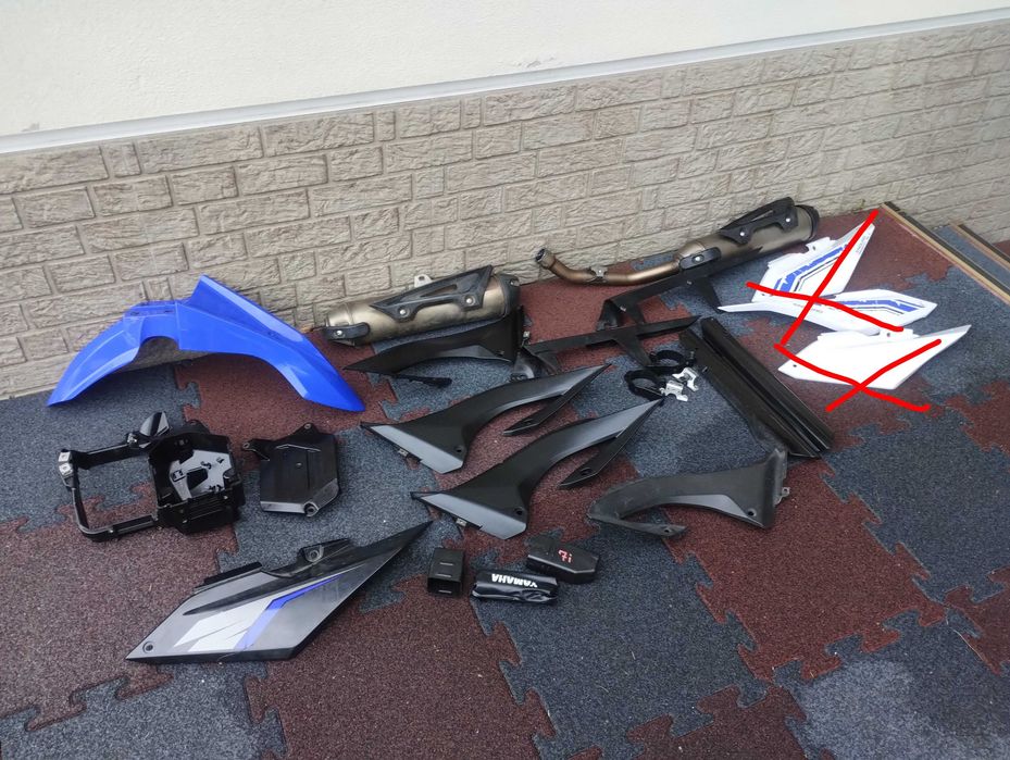 Yamaha WR 125 owiewki  tłumiki plastiki