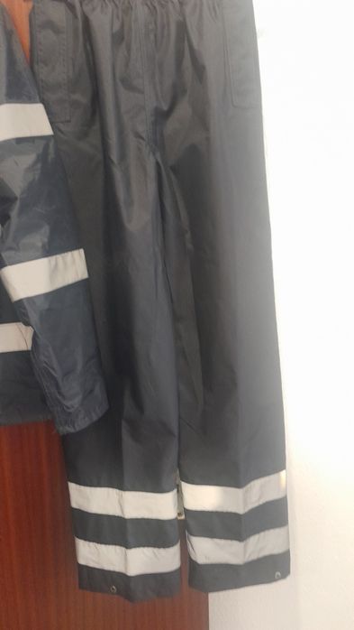 Fato completo para a chuva