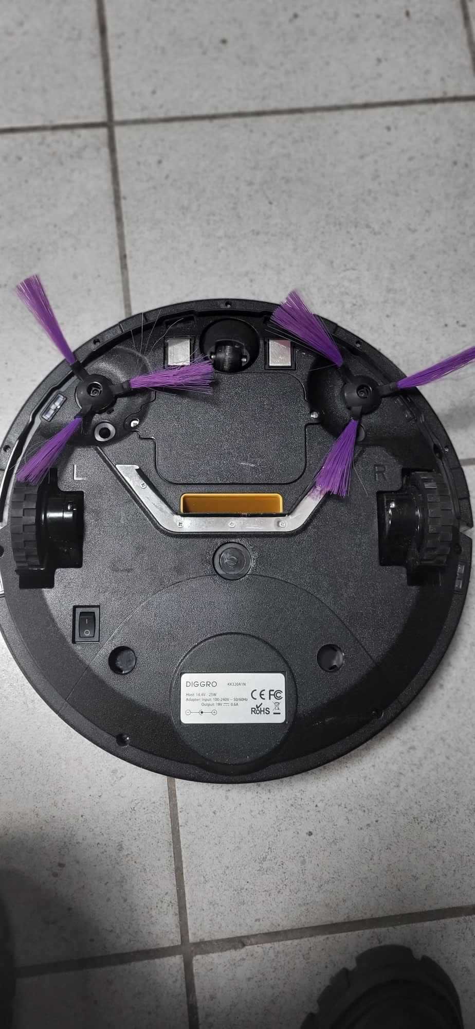 Robot sprzątający odkurzacz /  BIAŁY DIGGRO KK320A1N