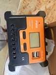 CONTROLADOR SOLAR 10 amperes 12-24-volts garantia 36 meses