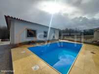 Moradia T4 com piscina