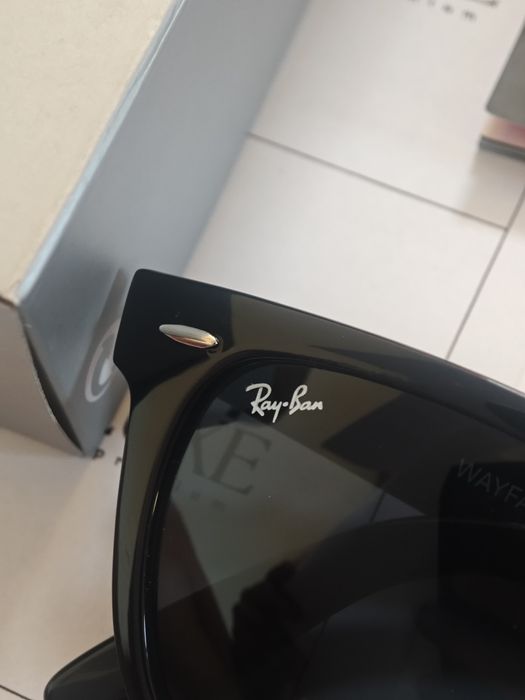 Óculos de sol - Rayban wayfarer