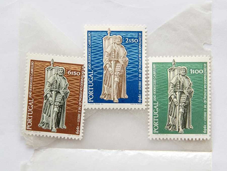 coleção de selos antigos