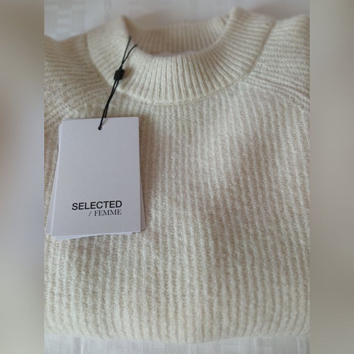 Wełna! Śmietankowy modny golf oversize Selected Femme