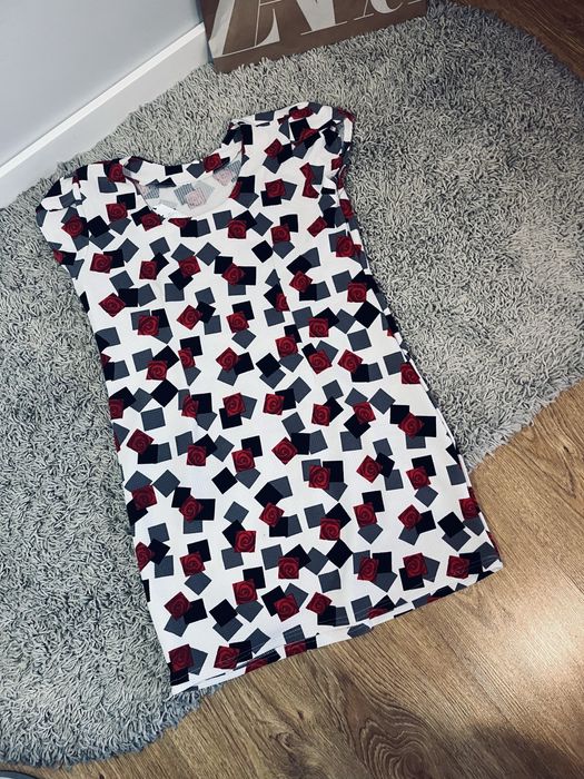 Piekna sukienka tunika damska rozm M/L rekaw krotki w wzory