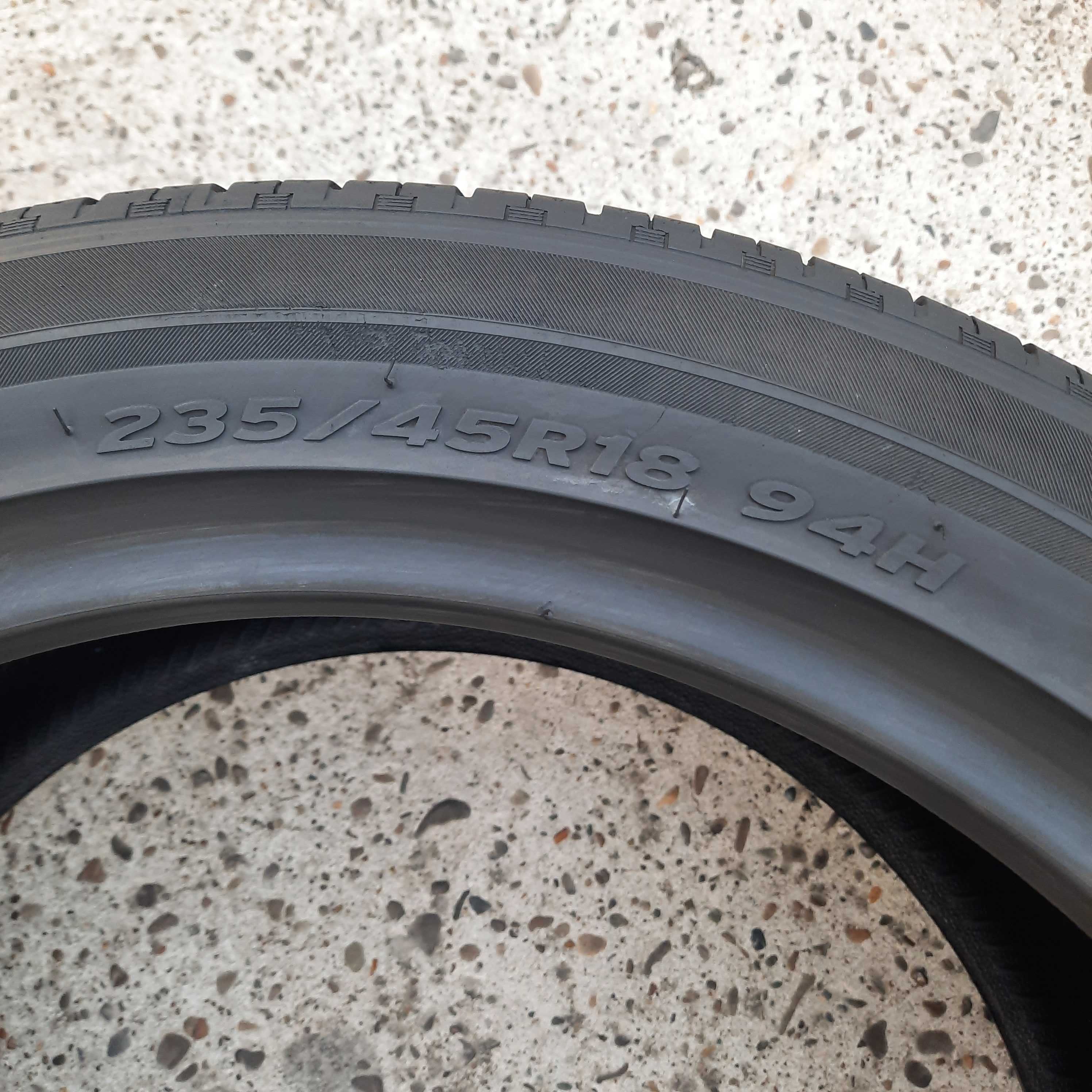 Всесезонная резина, шины 235 45 R18 Hankook 2шт.