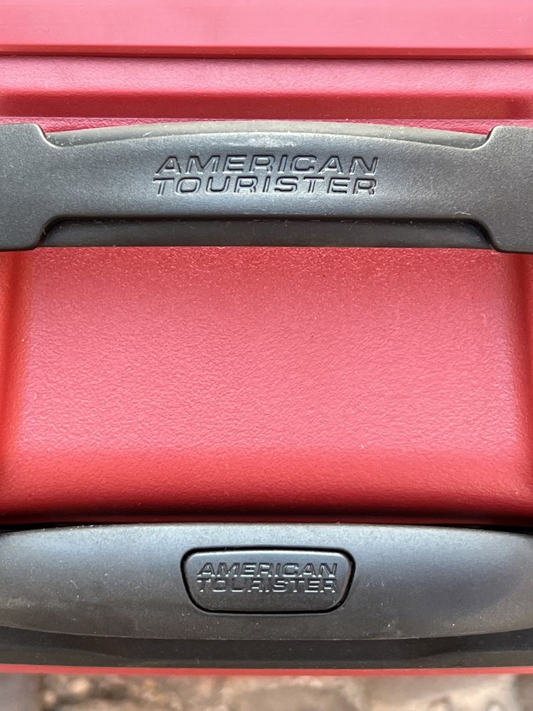 Nova Mala tamanho L - American Tourister Spinner