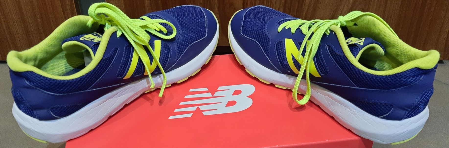 Buty chłopięce New Balance roz. 40