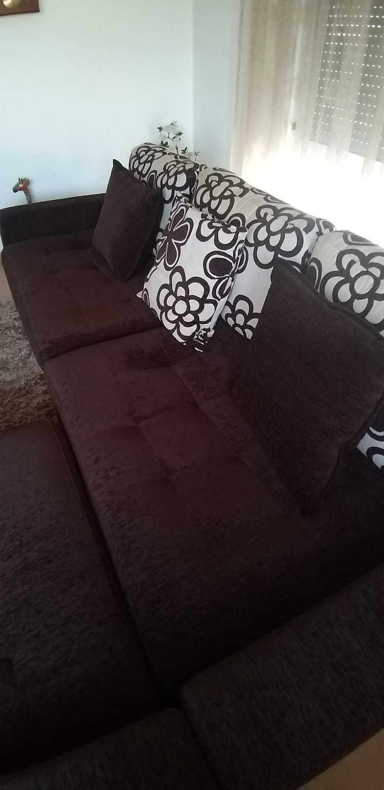 Sofá com Chaise Longue