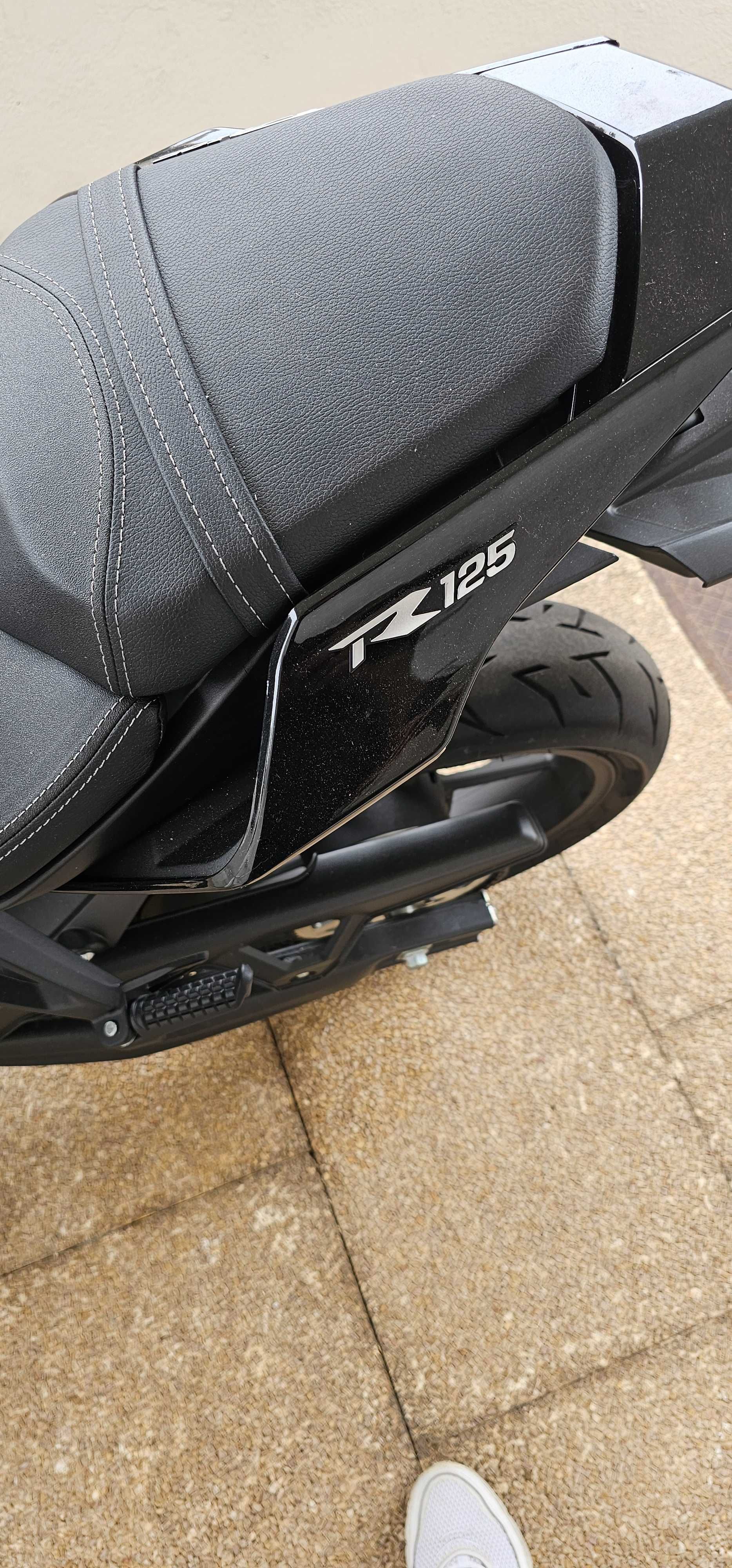 Moto Voge 125 R como nova