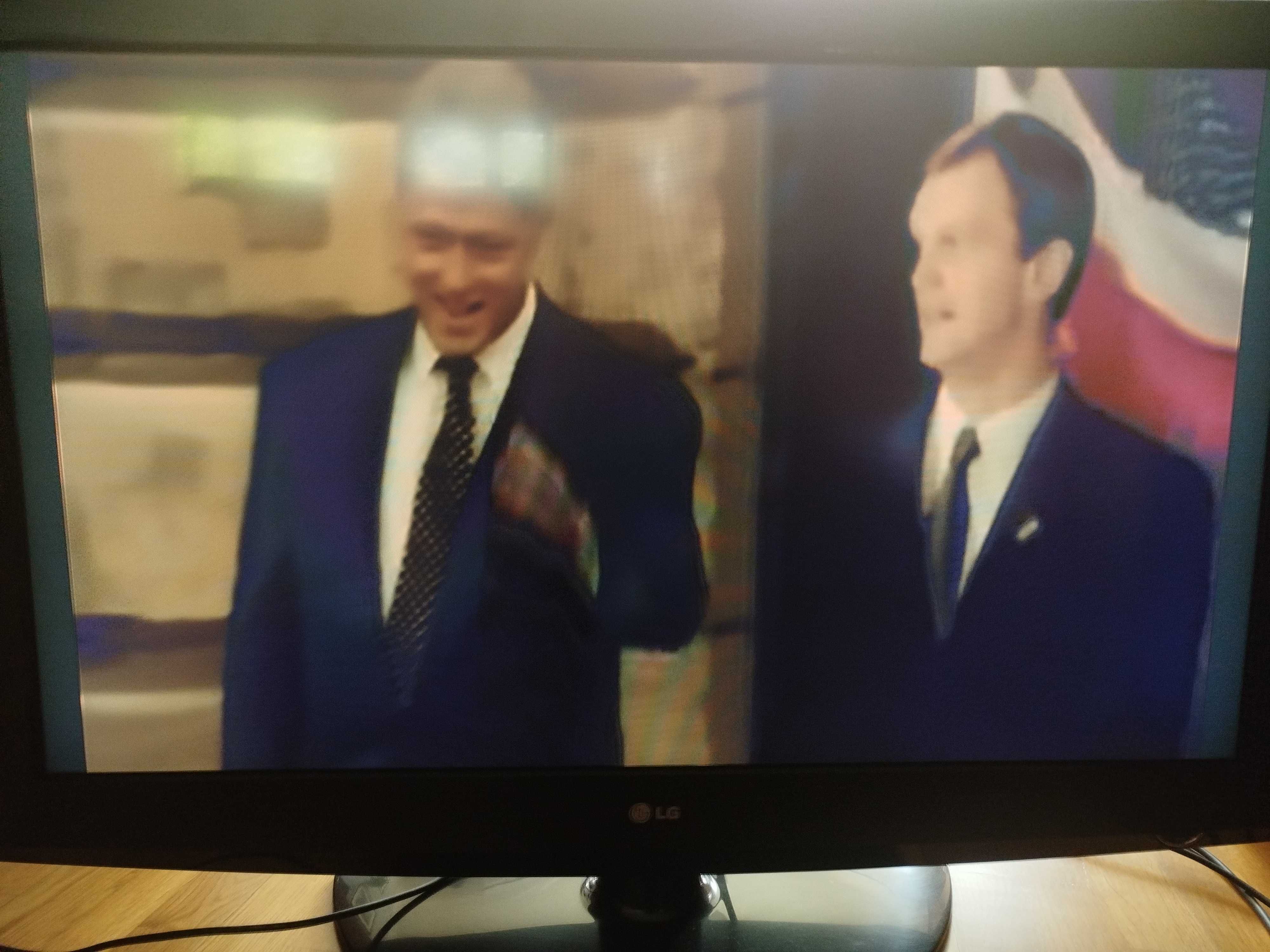 Telewizor 42 całe LG, uszkodzony