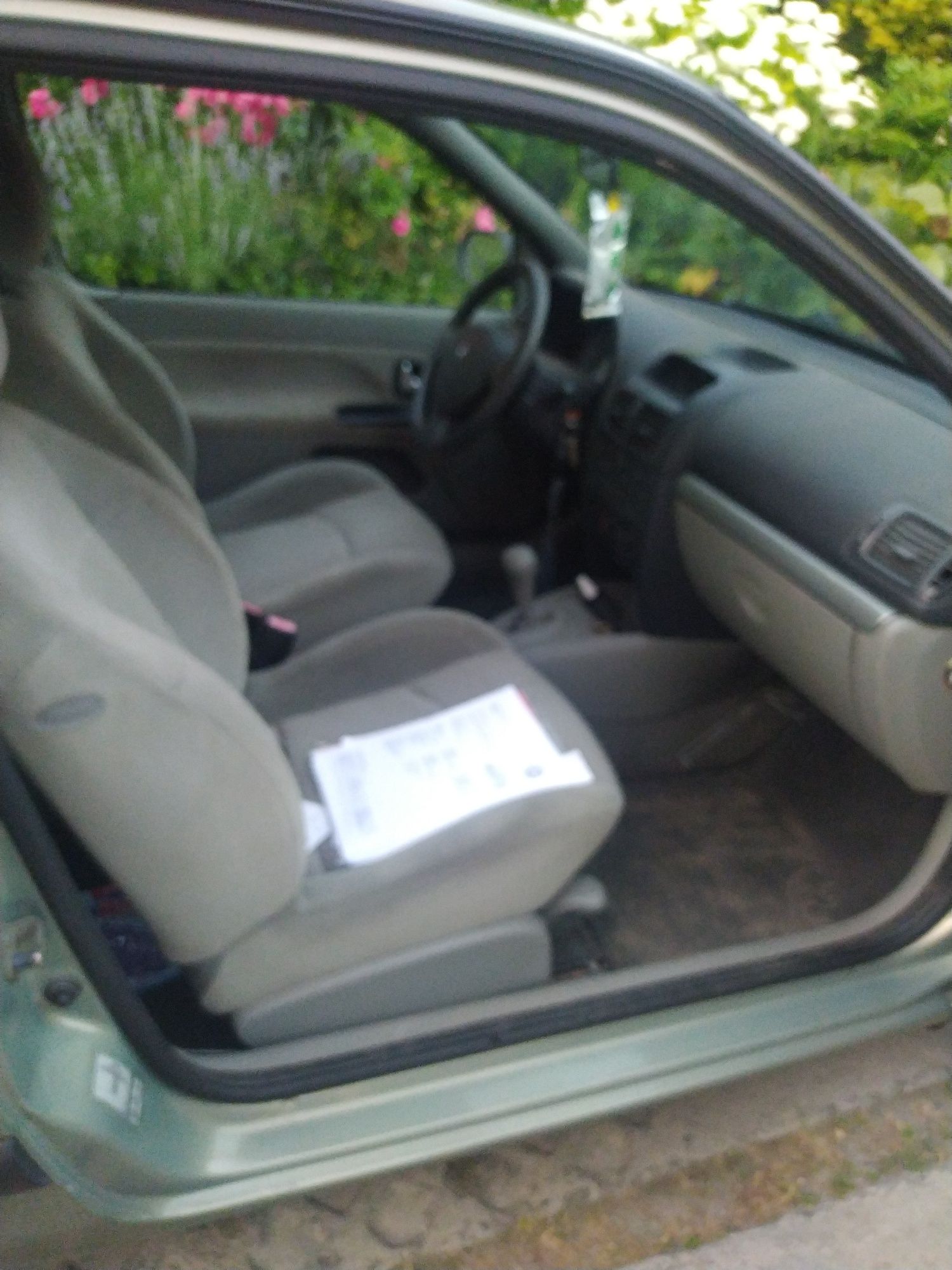 Renault Clio 1,6-16v Aut. B+G 2003r. 110KM.klima, ksenony Alufelgi.