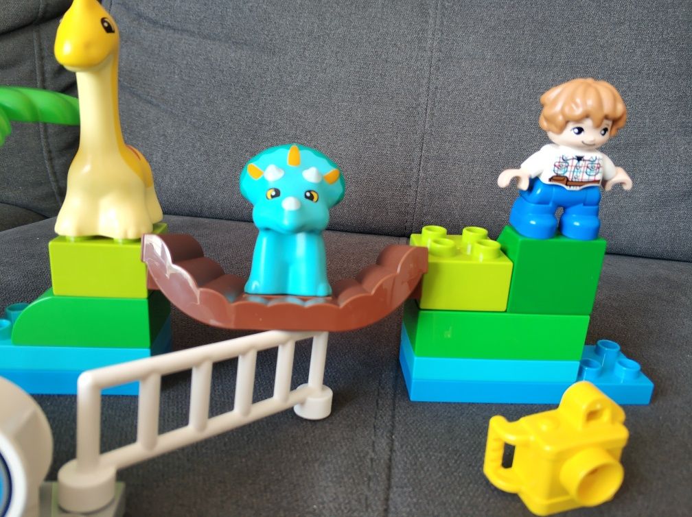 Zestaw LEGO® DUPLO® Jurassic World 10879 Minizoo „Łagodne olbrzymy”
