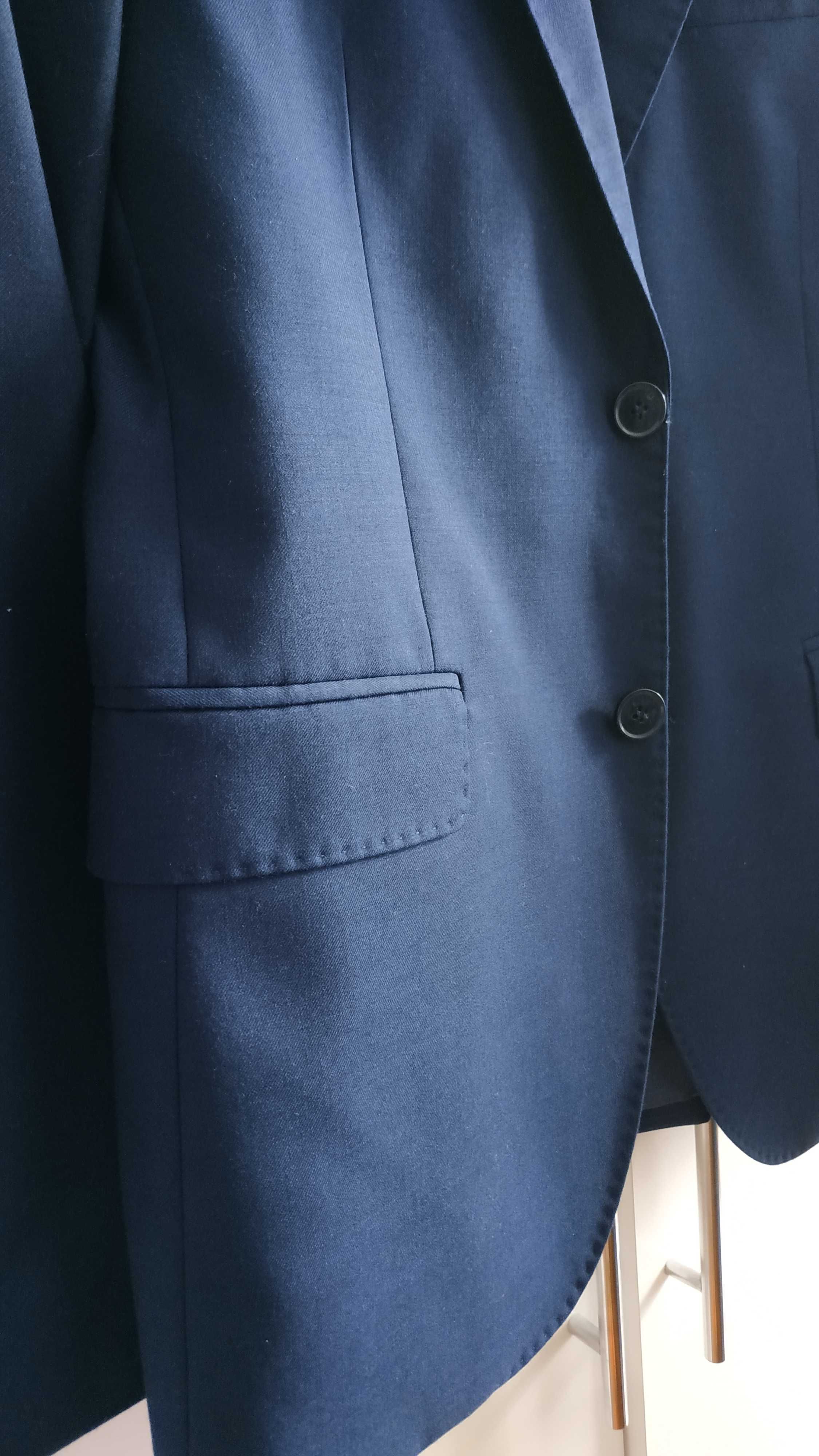 Elegancki garnitur męski firmy Lancerto