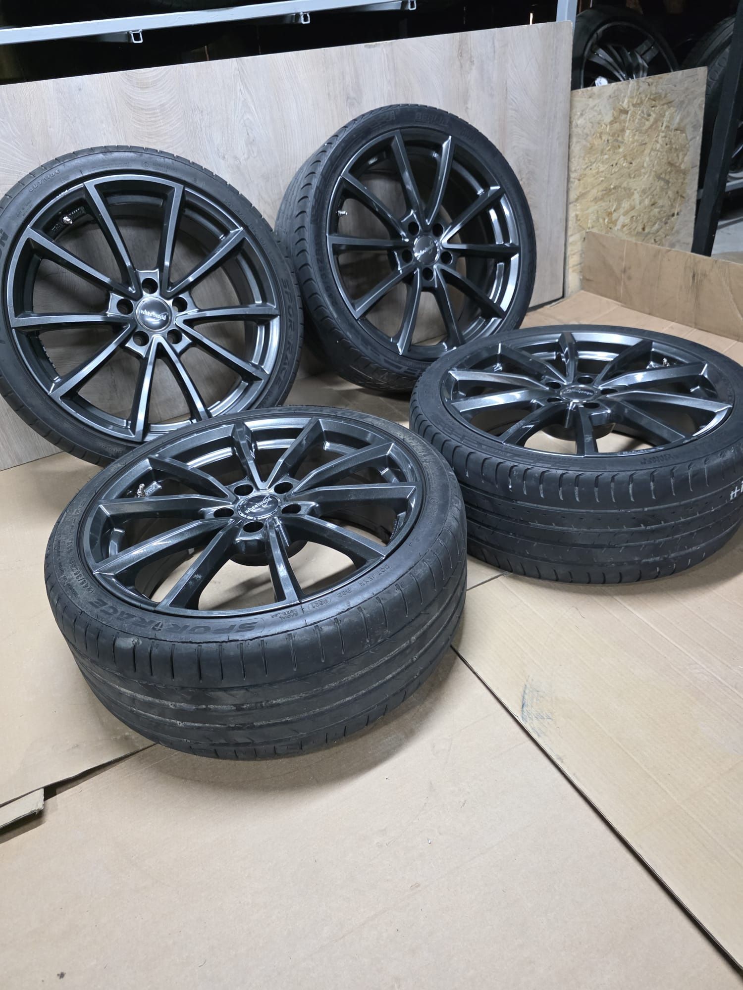 Wheelworld r19.5x112.et30ø66.6.szerokosc 8j.