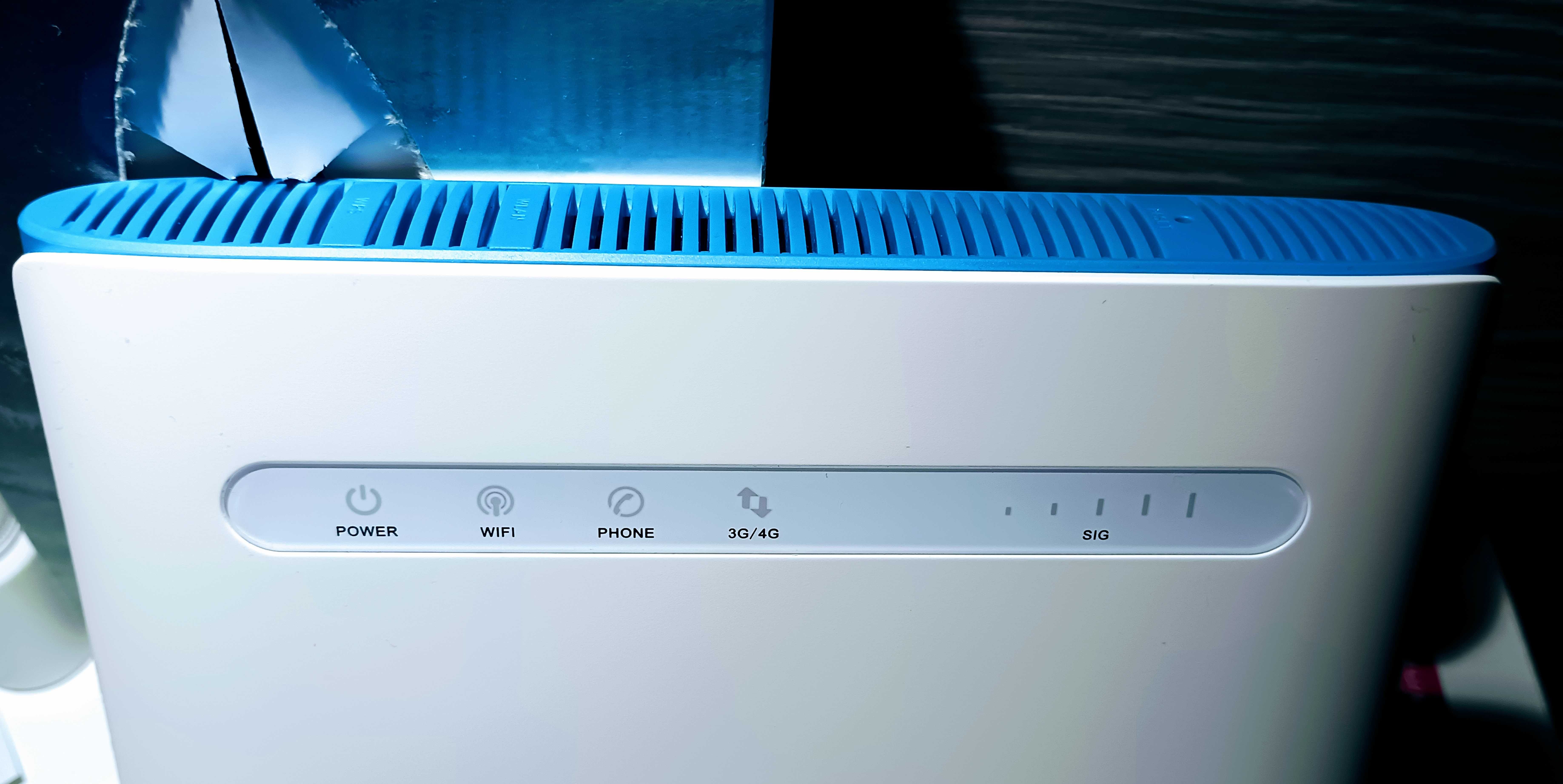 Router ZTE MF286D (cat. 12, soft OpenWRT) – stan idealny. Czytaj Opis!