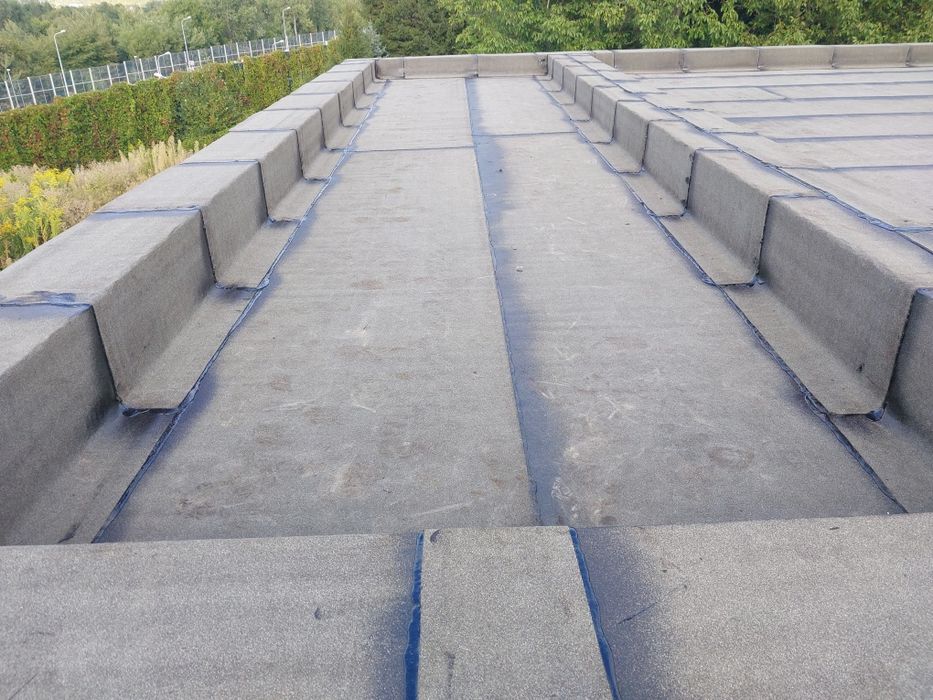 Krycie dachu papą termozgrzewalną