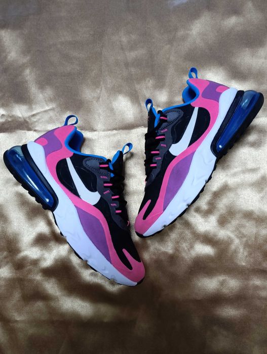 Кросівки спортивні жіночі Nike Air Max 270 React