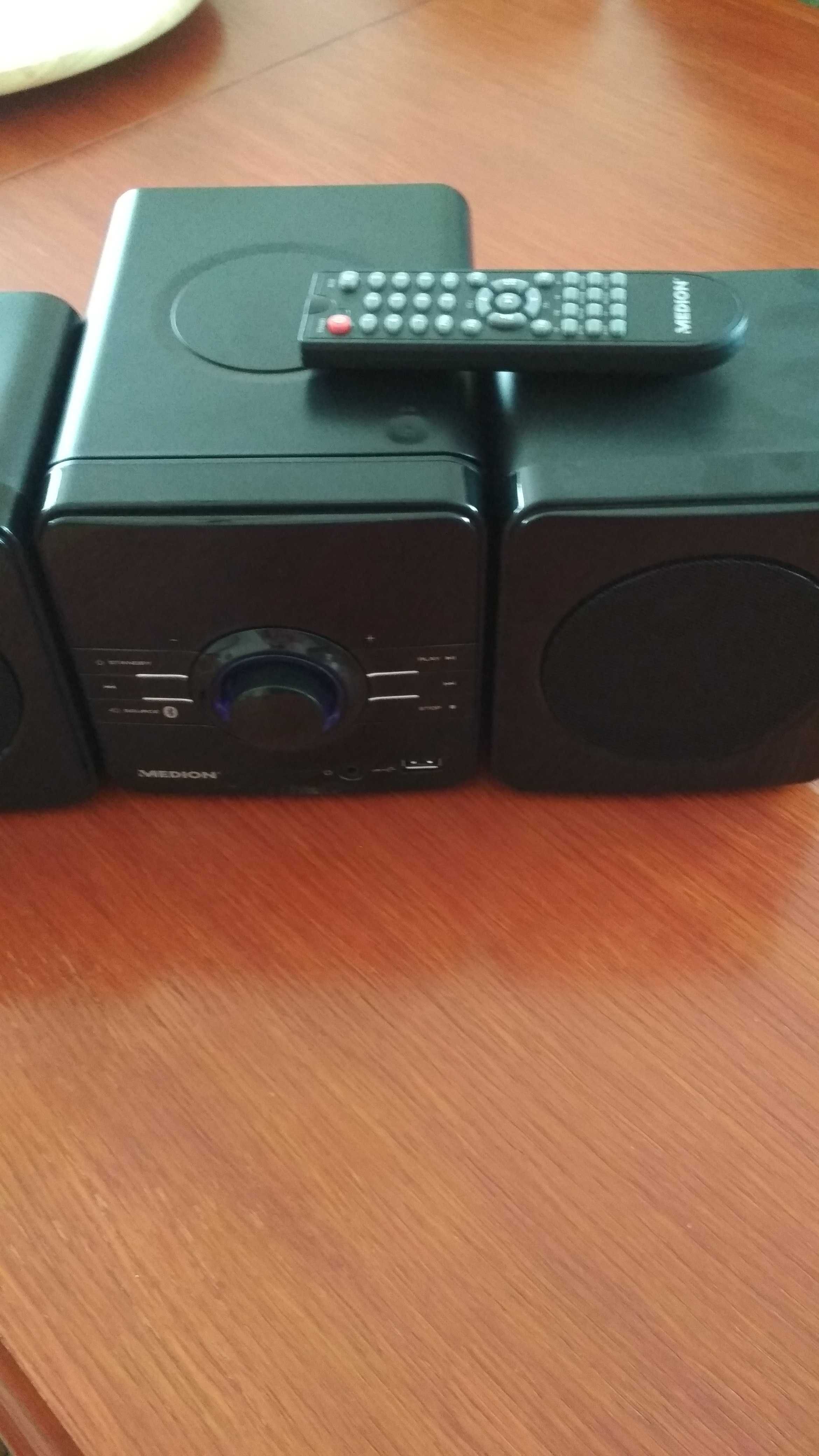 Mini wieża CD radio