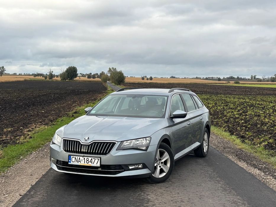 Skoda Superb Automat DSG kamera COFANIA tempomat