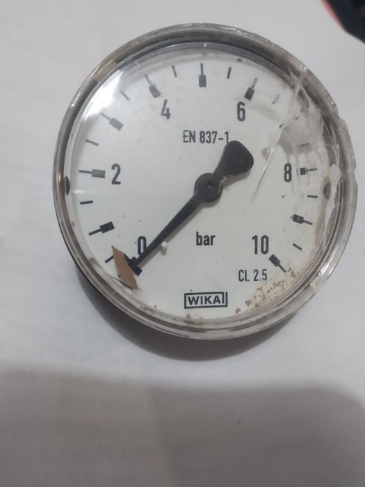 Манометр воздушный 10 бар.