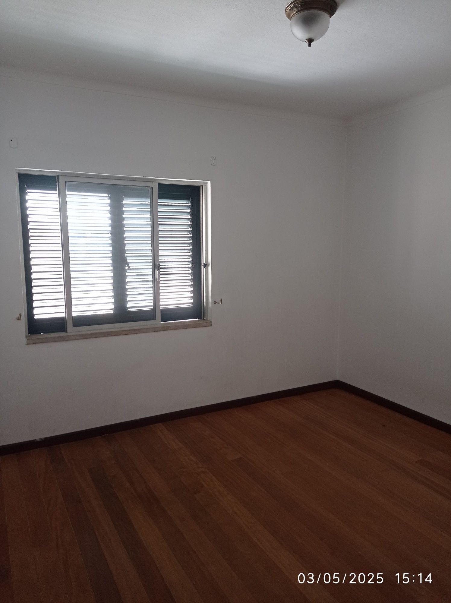 Moradia em Ançã composta por habitação e comércio