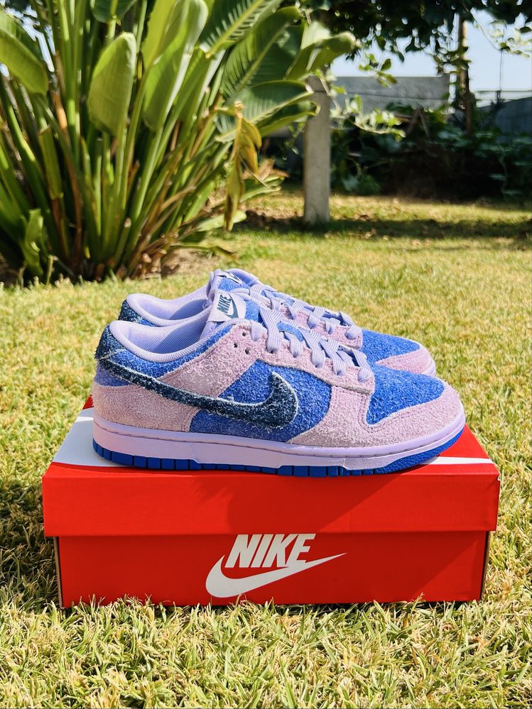 Nike Dunk Low SE “Hydrangeas”
