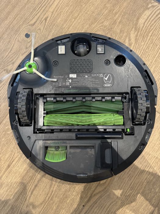 iRobot Roomba i7