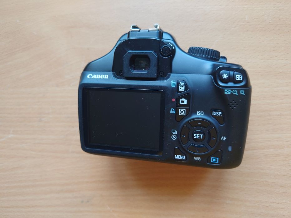 Canon EOS 1100D.