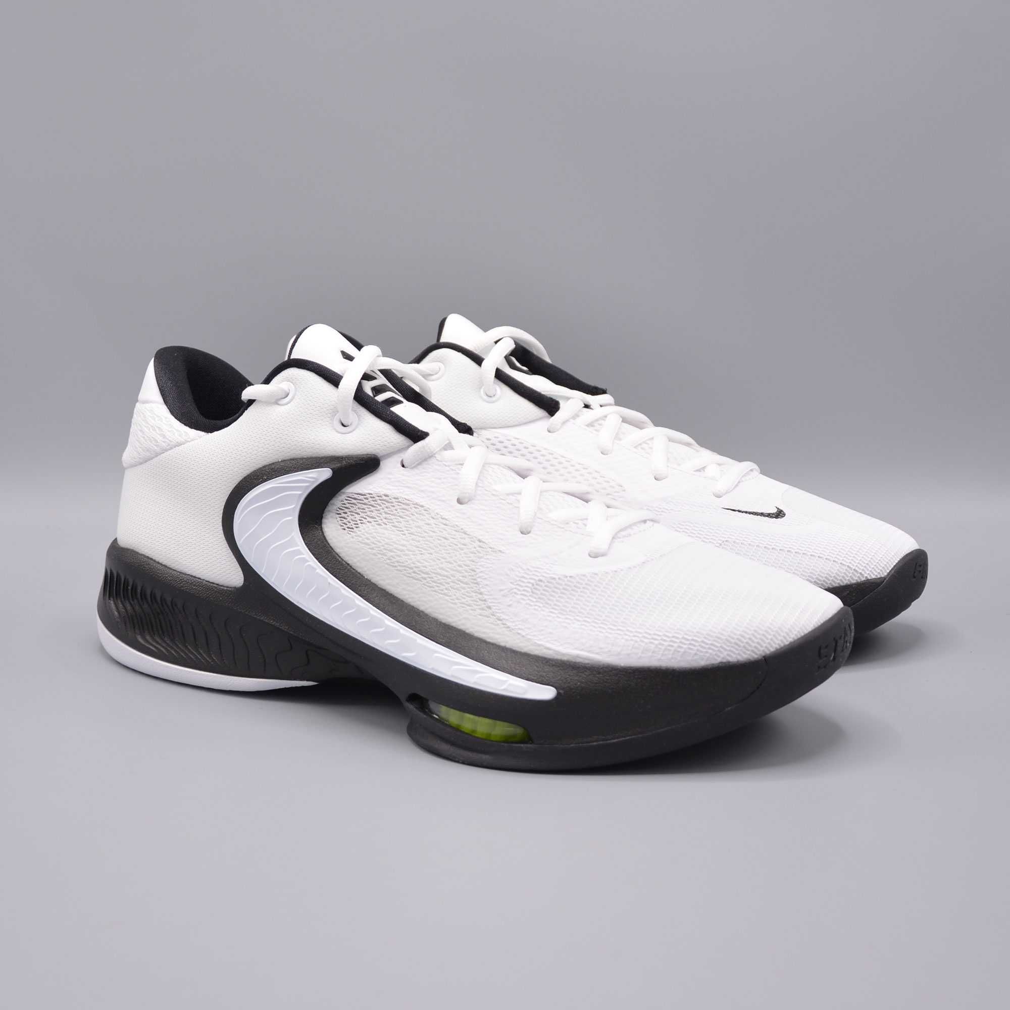 Кросівки Nike Zoom Freak 4 TB Оригінал!! D09679-100 (kyrie PG6)