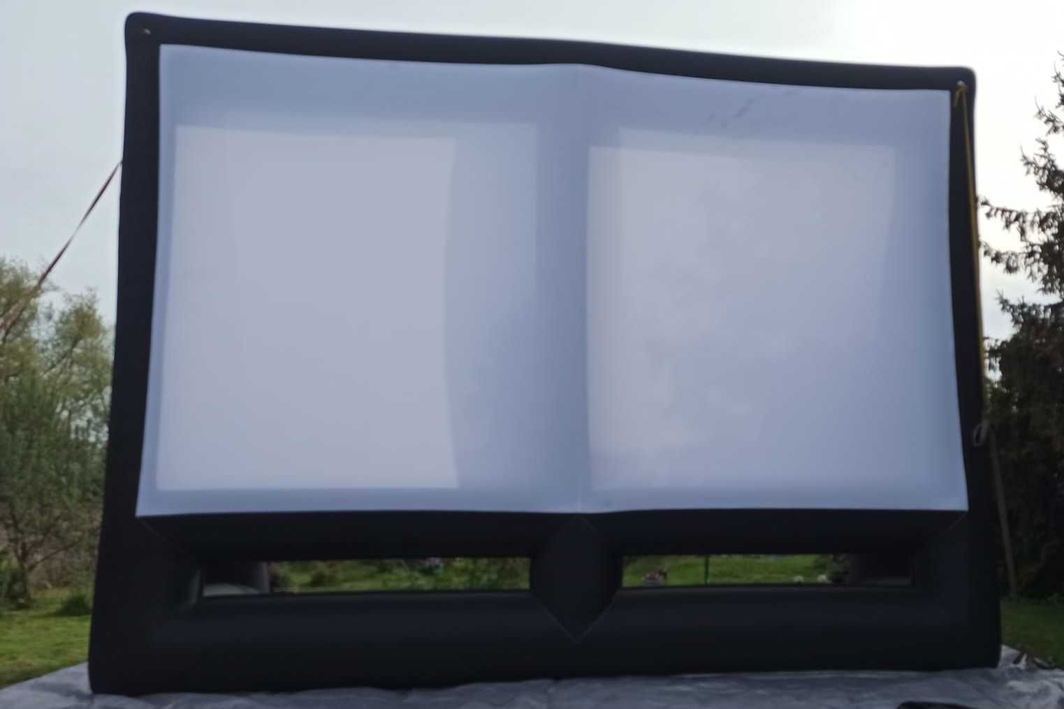 Ekran kinowy dmuchany plenerowy pneumatyczny 8m x 6m z dmuchawą
