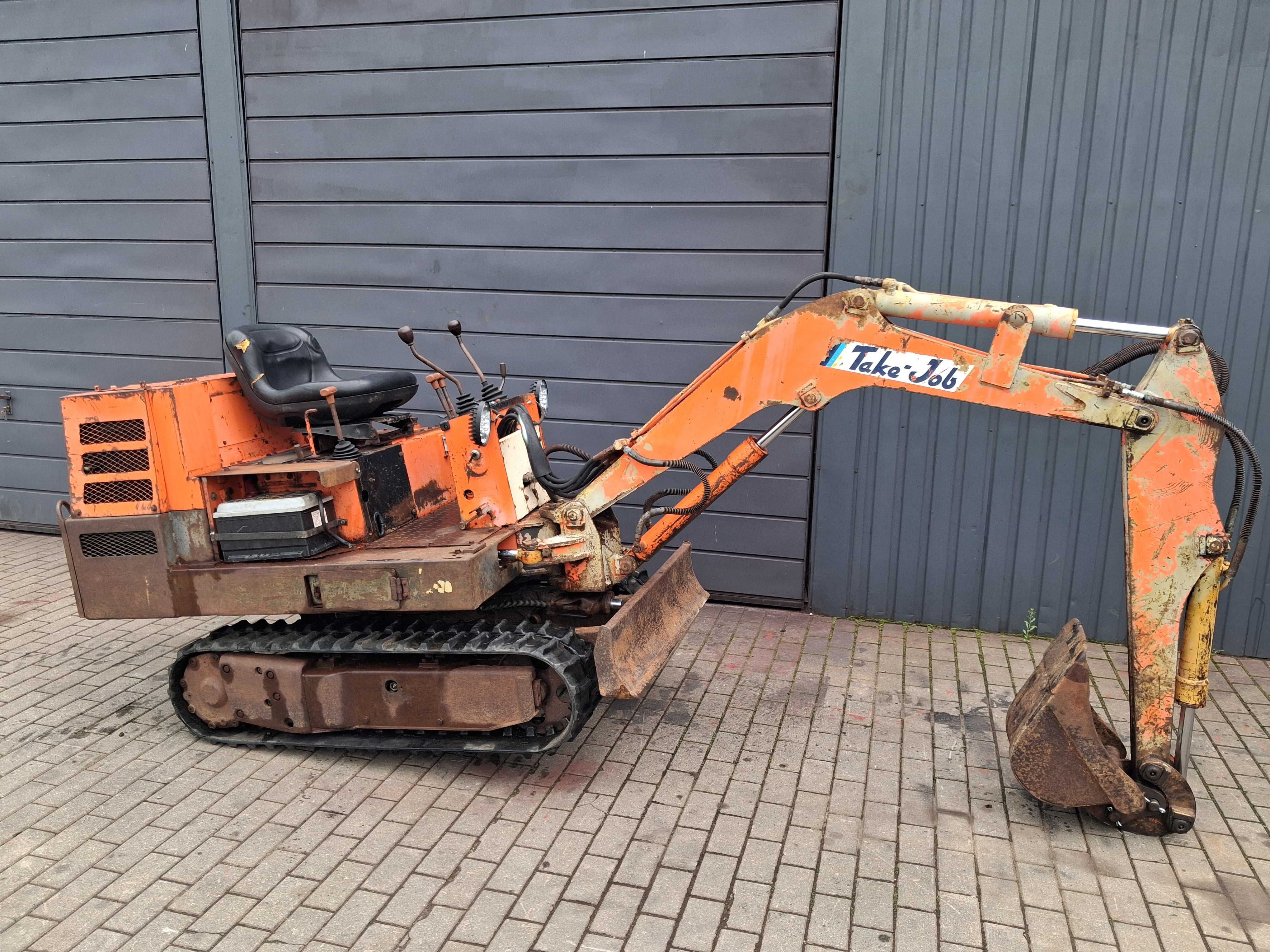 Minikoparka Takeuchi TB12 silnik Yanmar 3 cylindry