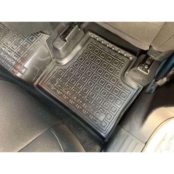 Резинові Коврики в салон багажник гумові поліуретан аксесуари