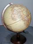 Globo terrestre com luz